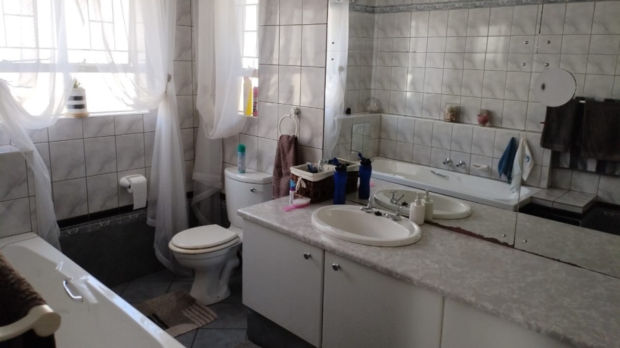 3 Bedroom Property for Sale in Parys Free State